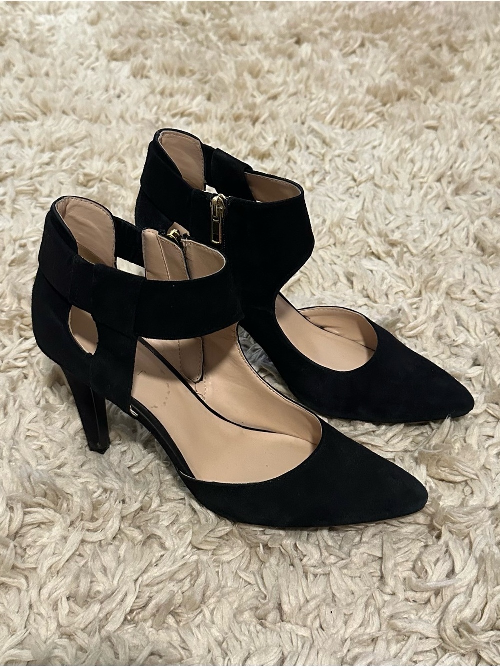Nine West Women's ‘Beesley’ Black Suede Pointed-Toe Ankle-Strap Heels Size 9.5